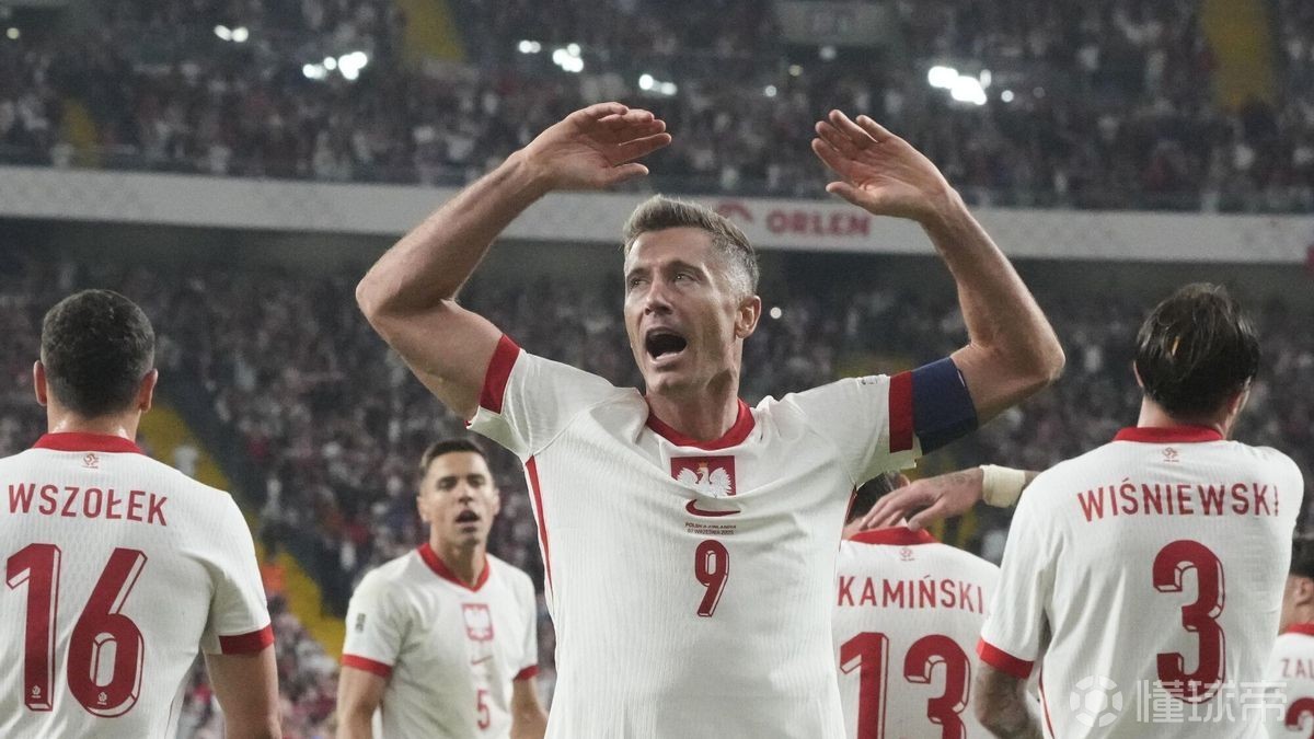 yihao-日本队不断突破！，莱万多夫斯基连续十场比赛得分超过刷新纪录赛场气氛高涨的简单介绍