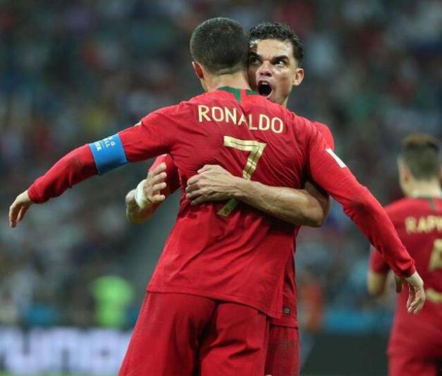 壹号娱乐-包含Uzi赛事官方发布爆冷新规，法国队争议不断！的词条